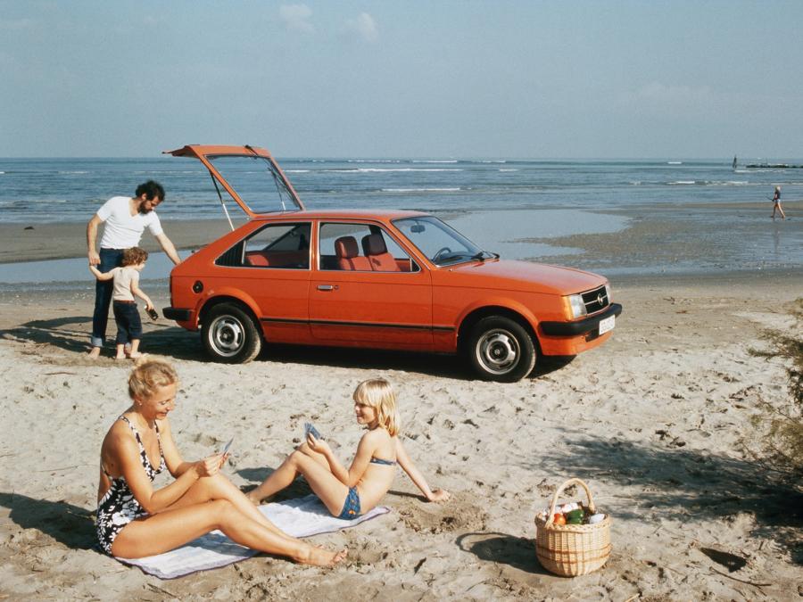  Opel Kadett 3-Door 1979 года  (фото 5 из 10)